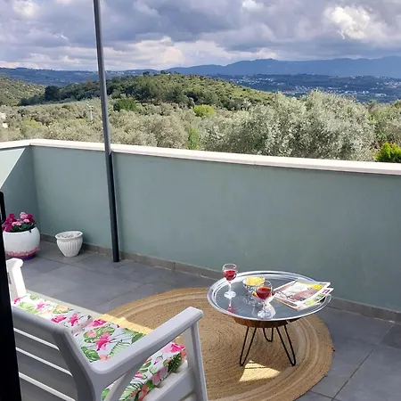 فندق مبيت وإفطار B&B Kusadasi كوشاداسيه
